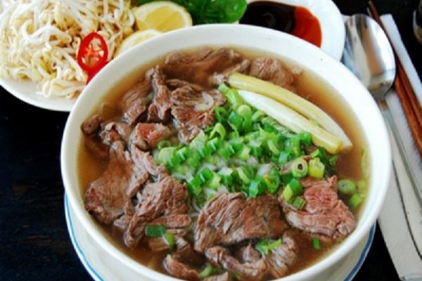 Cách nấu món phở bò gia truyền Nam Định thơm ngon tại nhà