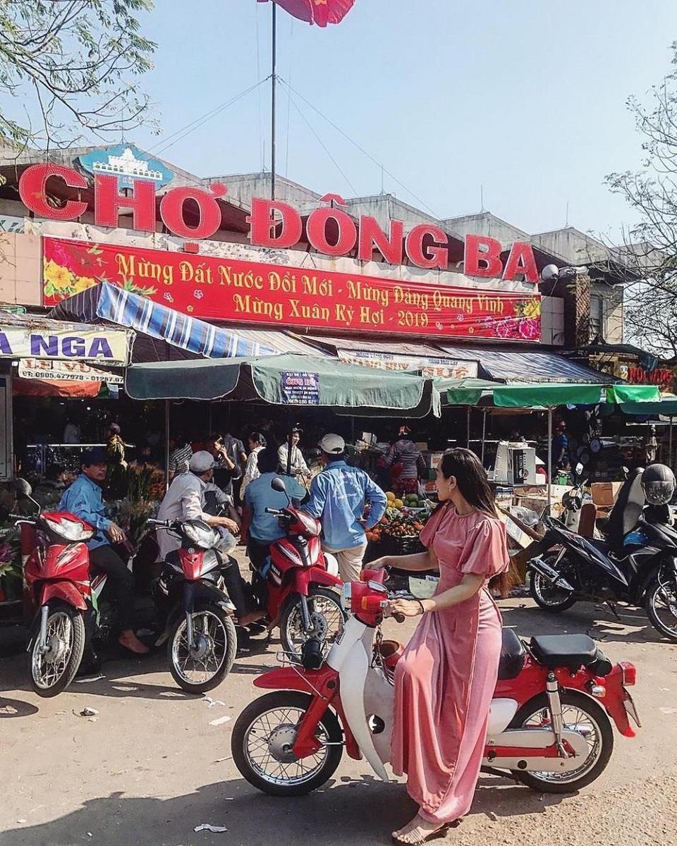 Đã mắt trước thiên đường ẩm thực chợ Đông Ba ở Huế