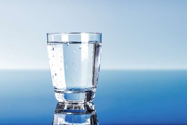 vai trò của nước lọc vẫn là quan trọng nhất, và không có loại nước nào có thể “soán ngôi” của nước lọc